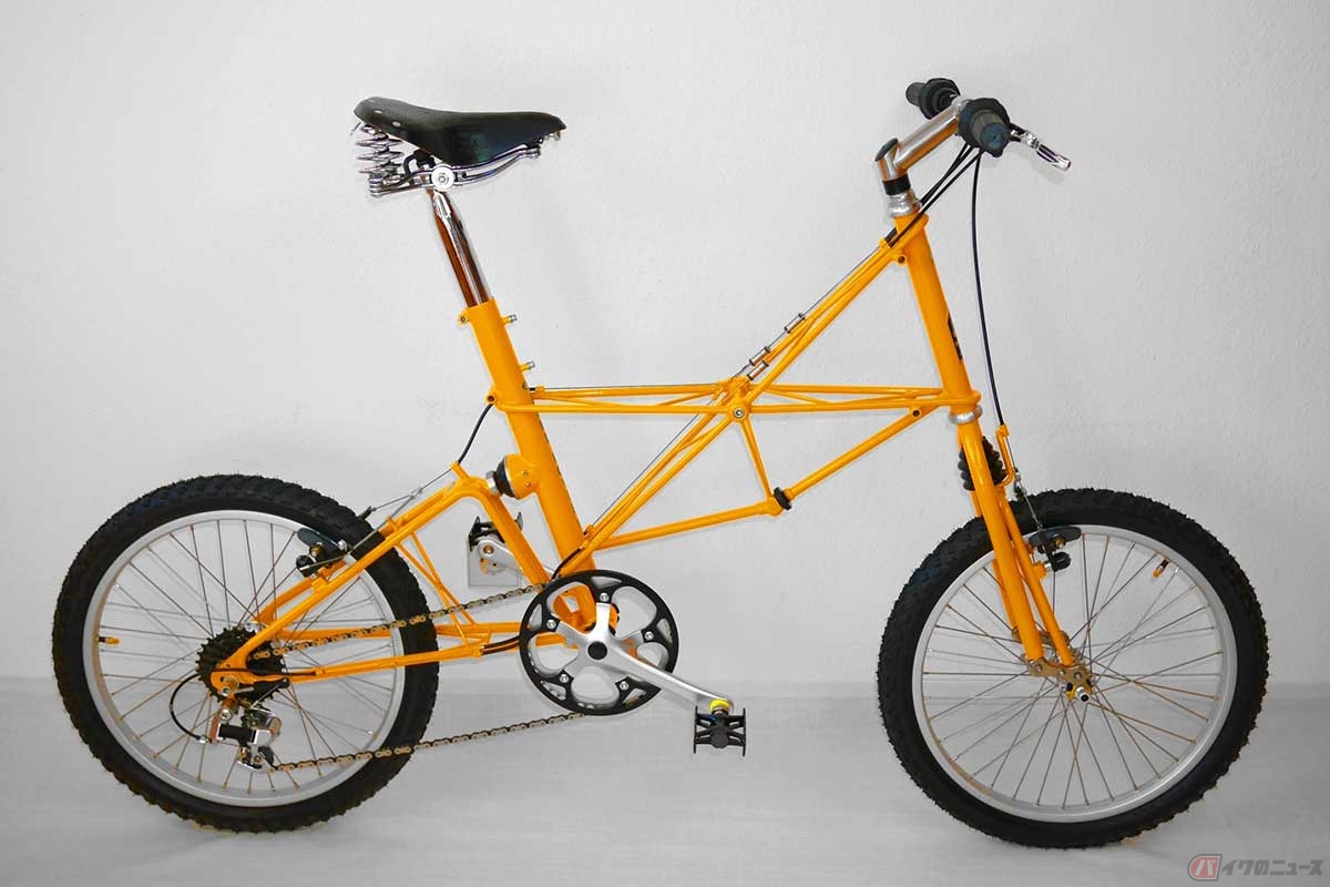 「ミニベロ」の祖、世界的にも有名な自転車ブランド「モールトン」と、日本で独自の発展を遂げた「ミニサイクル」は、大きなくくりでは「小径車」だがベツモノ