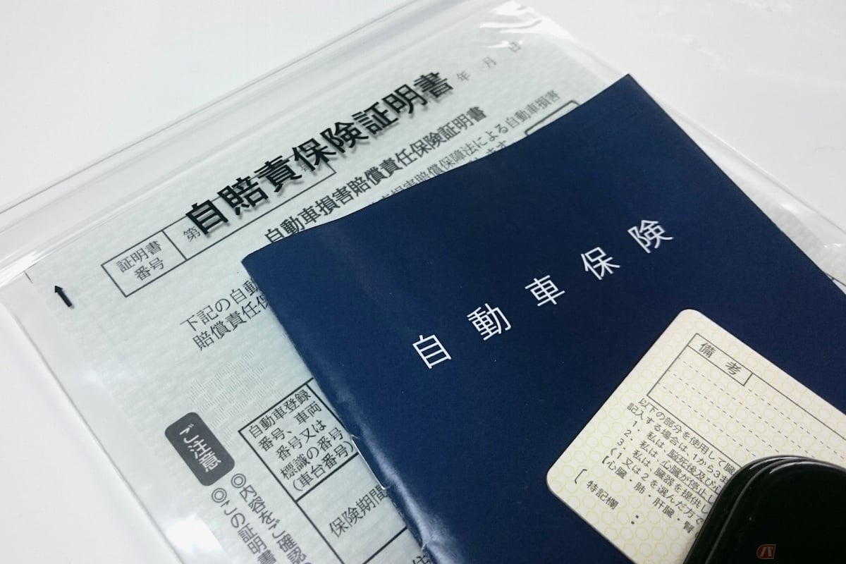 原付二種の維持費は、車検もなく保険に関しても、原付二種は「ファミリーバイク特約」を使えるのも魅力