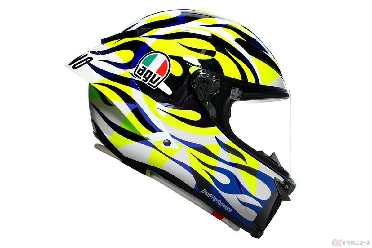 世界限定で3000個のみ生産されるAGV「PISTA GP RR SOLELUNA 2023グラフィックモデル」。レジェンドアイダー、バレンティーノ・ロッシ選手が2023 GT World Challengeで着用したヘルメットのグラフィックを再現しています
