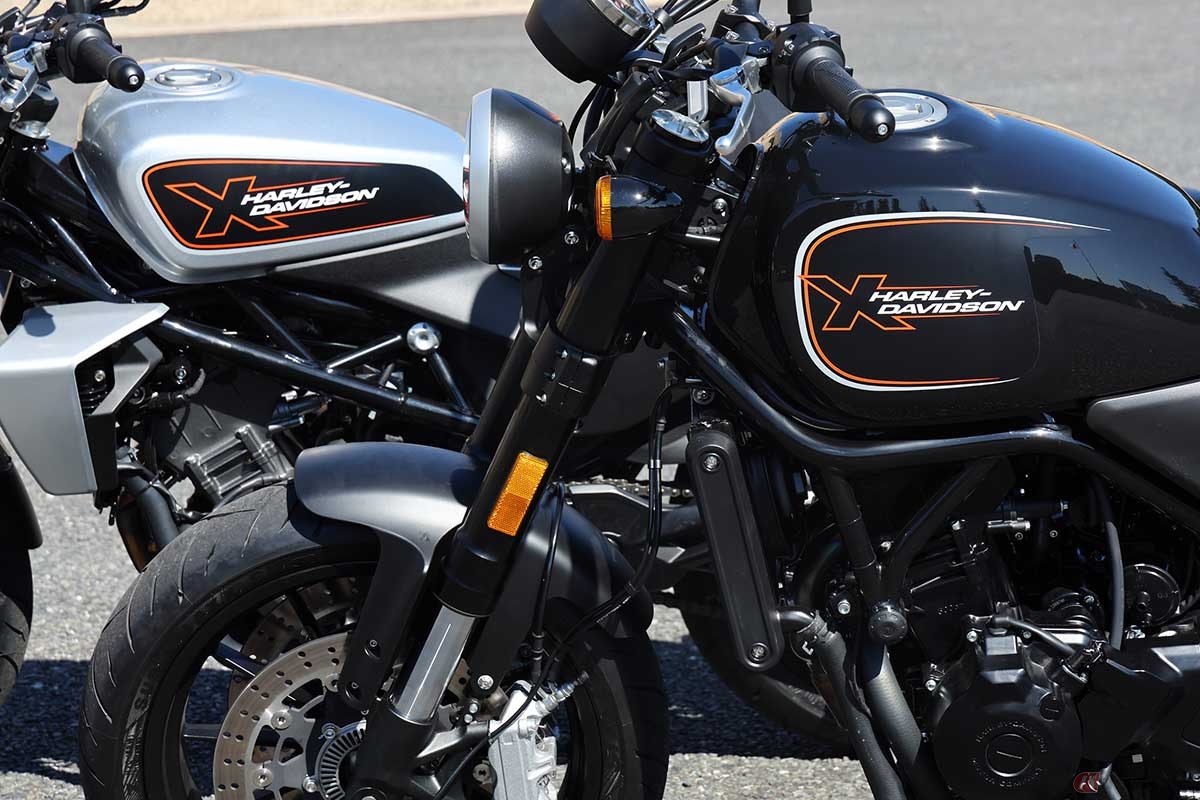 ハーレー・ダビッドソン「X350」(左)/「X500」(右)