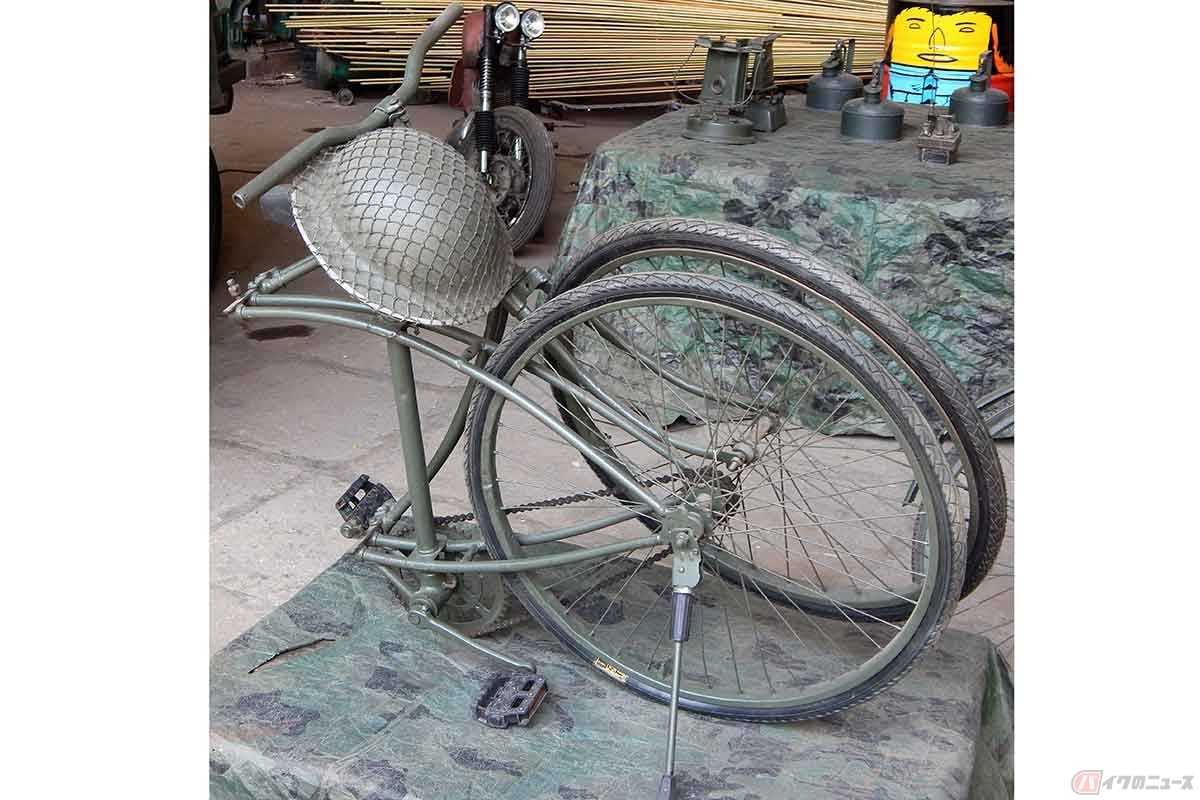 その名の通りコンパクトに出来る「折りたたみ自転車」の歴史は、意外と古い