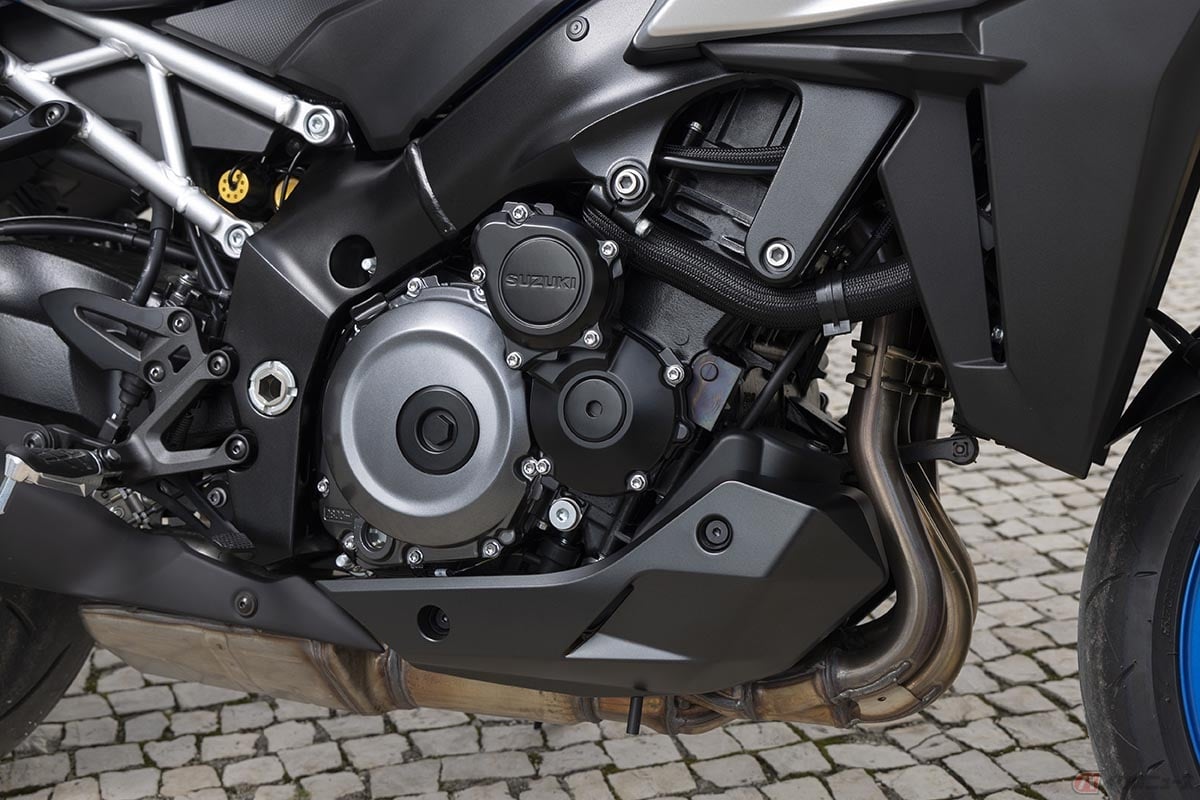 スズキの新型モデル「GSX-S1000GX」に搭載された4気筒エンジン。トルクフルでユーザーフレンドリーな味付けとされています