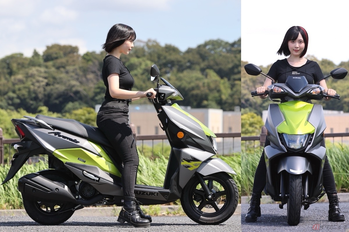 シート高は780mm、身長155cmの私で足のかかとが浮く程度