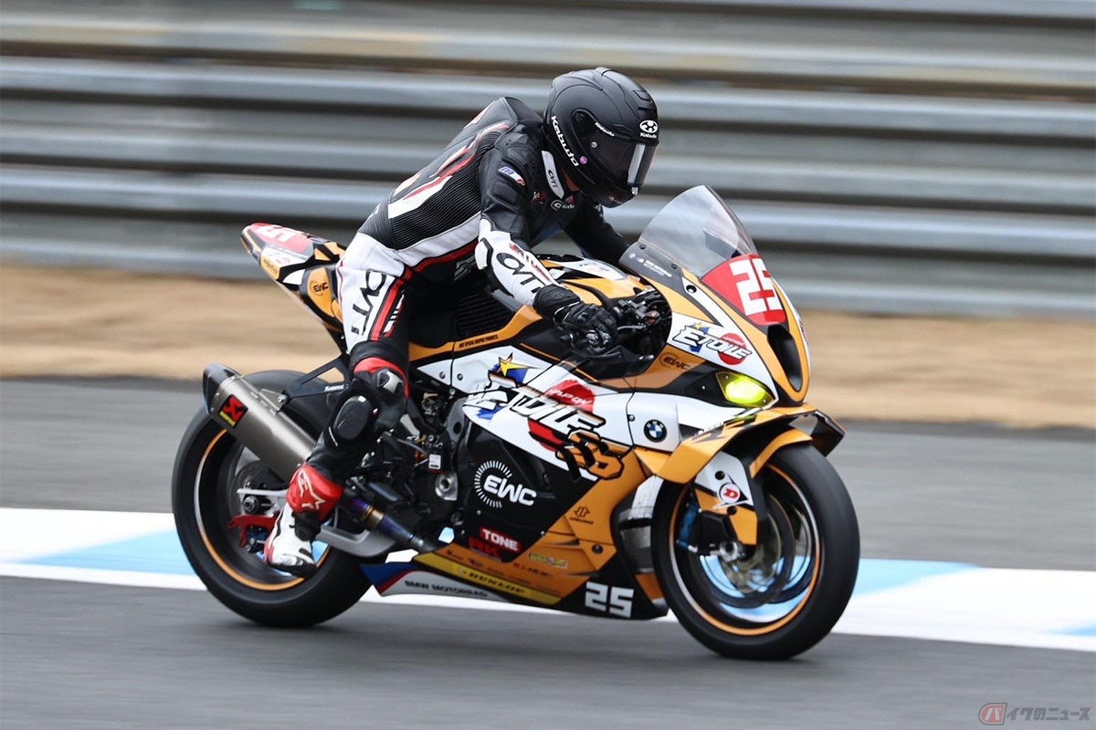 今季参戦する世界耐久選手権のプライベートテストでモビリティーリゾートもてぎを走る大久保光選手