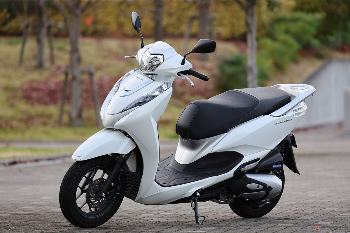 ホンダ「リード125」パールジャスミンホワイト