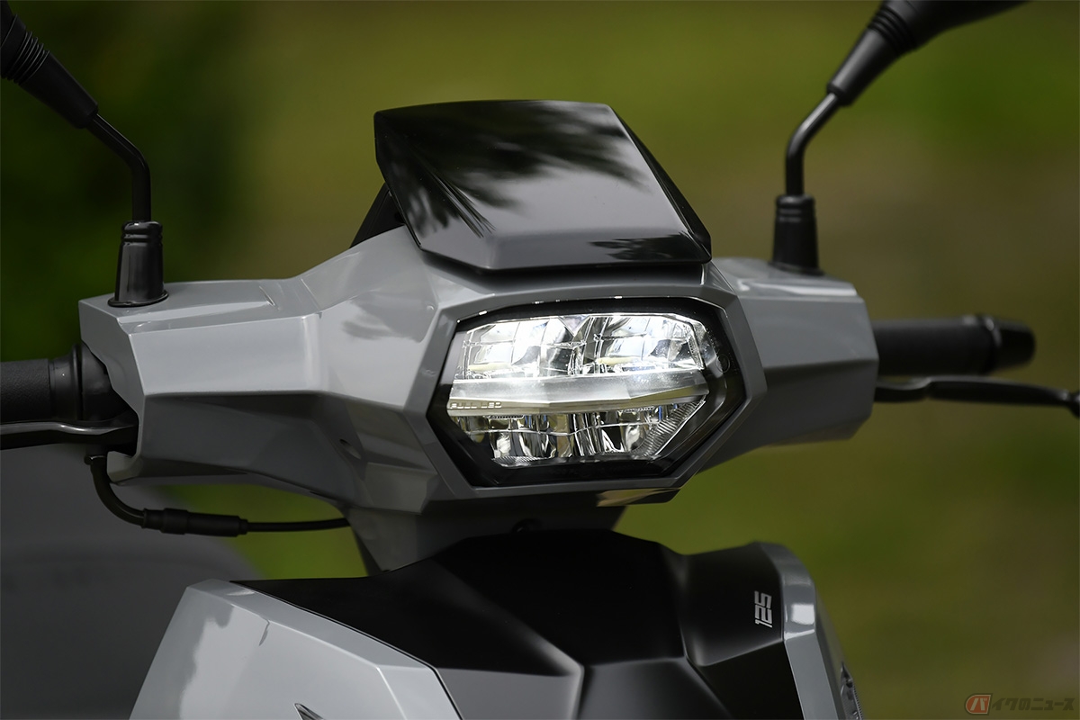 経年劣化もヘッドライトの黄ばみの原因