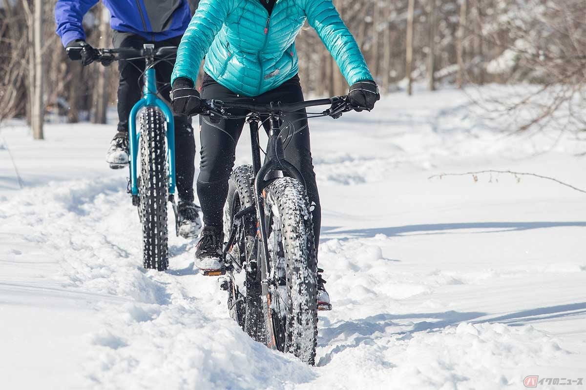 雪上で自転車に乗ることは、ひとつのアクティビティとして捉えた方が良い