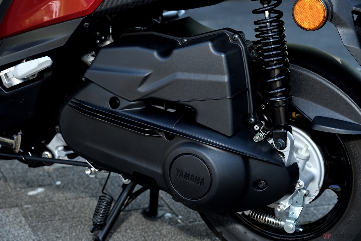 燃焼効率の良い4サイクルエンジンのスクーターが2サイクルエンジンに変わり主流となっている