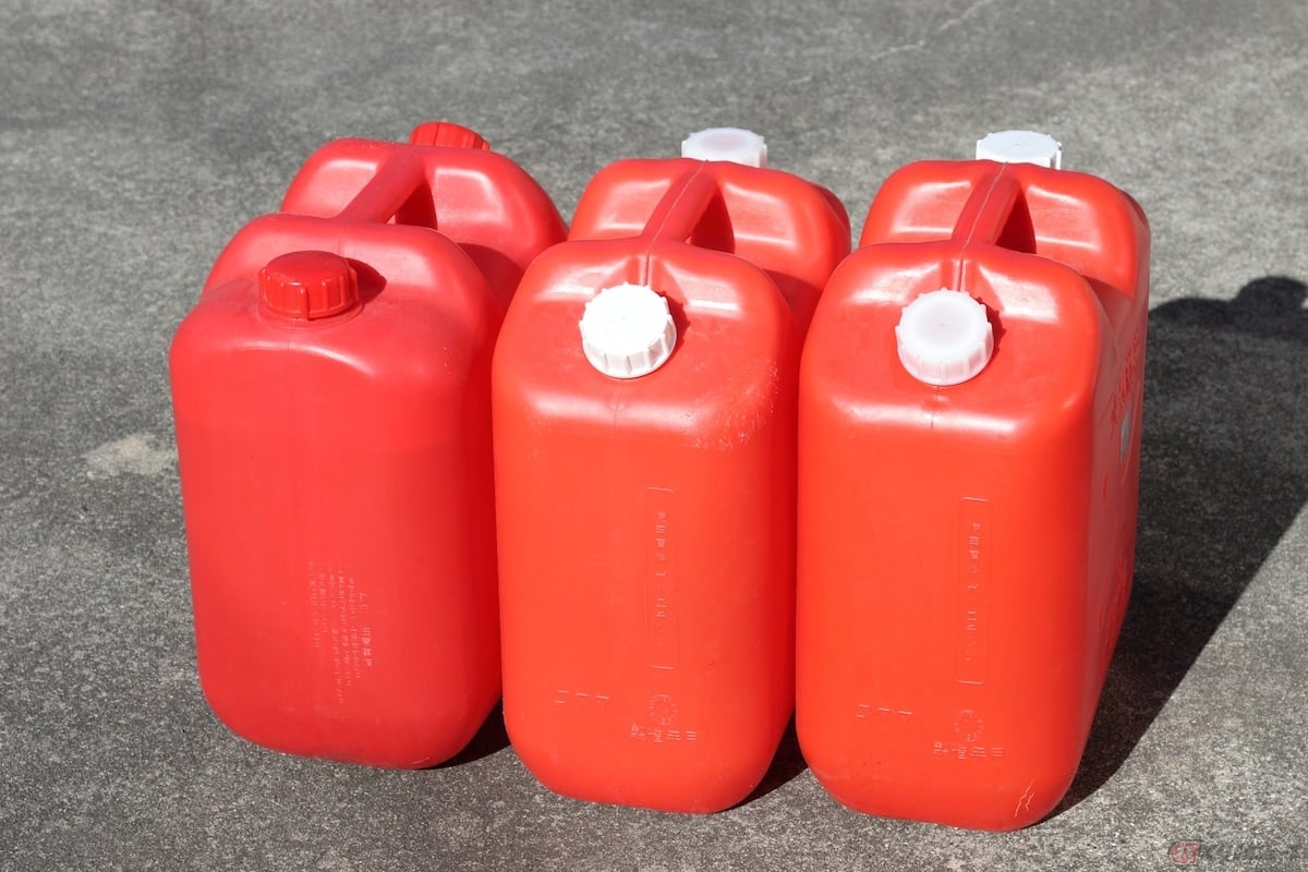 携行缶ではなくポリ容器にガソリンを給油することも禁じられている