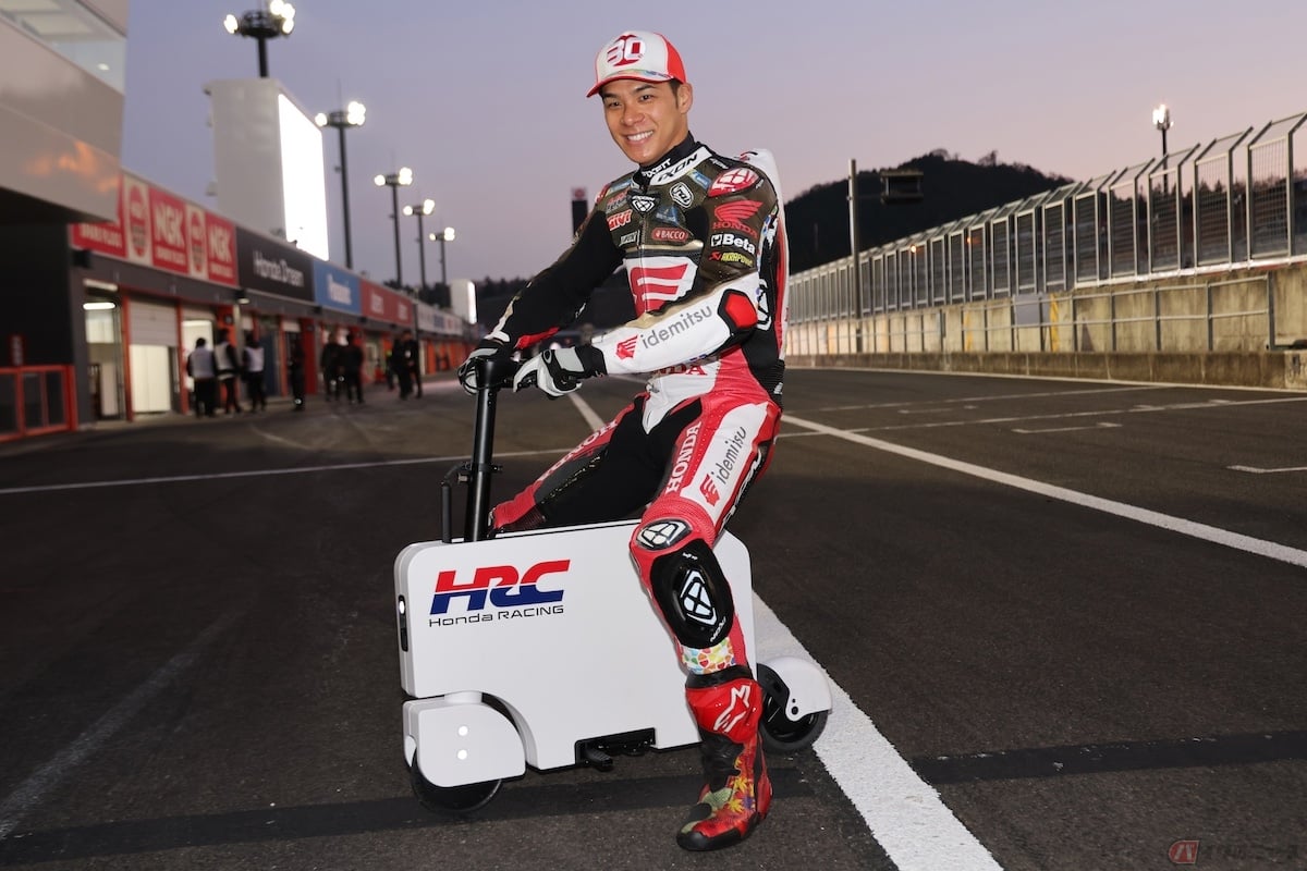 「モトコンパクト」を楽しむMotoGP参戦中の中上貴晶選手