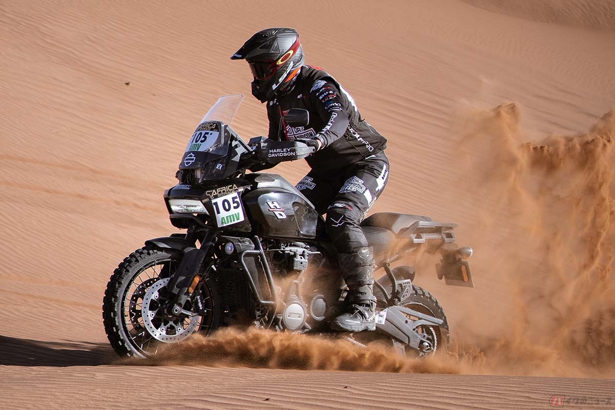 Africa Eco Race(アフリカエコレース)マキシトレイル部門で見事1位に輝いたハーレーダビッドソン「パンアメリカ1250スペシャル」とジョアン・ペドレロ選手