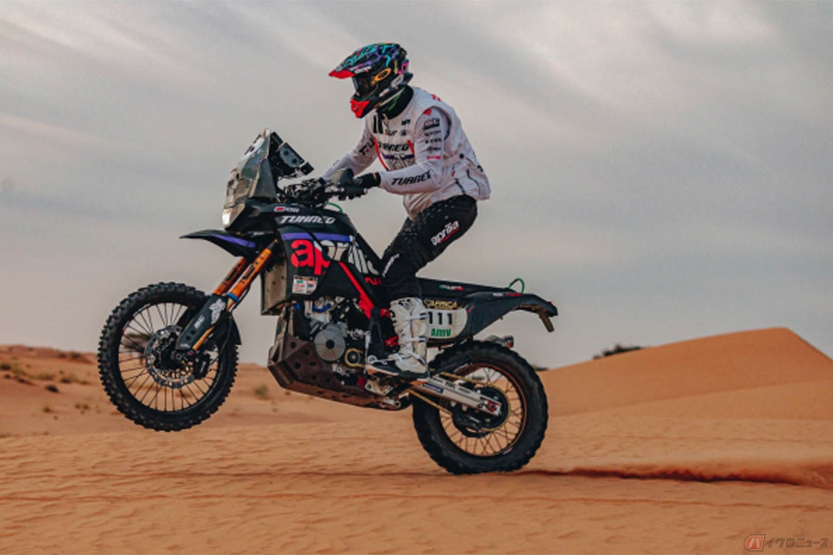 Africa Eco Race(アフリカエコレース)で総合優勝果たしたアプリリア「トゥアレグ 660」とヤコポ・チェルッティ選手