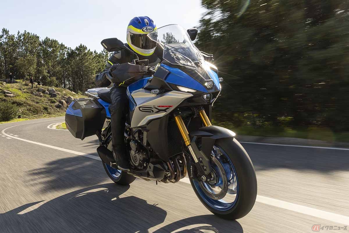 スズキ「GSX-S1000GX」に乗る筆者(鈴木大五郎)