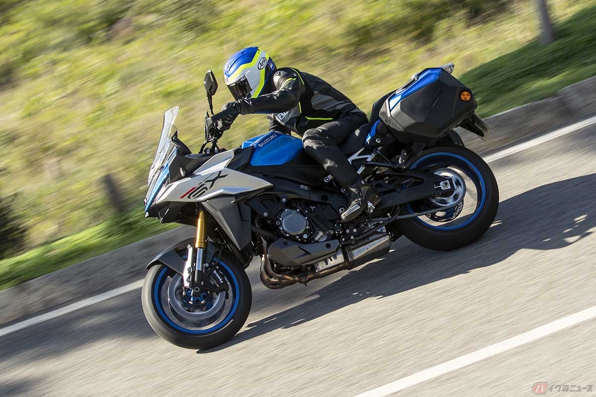 スズキ「GSX-S1000GX」に乗る筆者(鈴木大五郎)