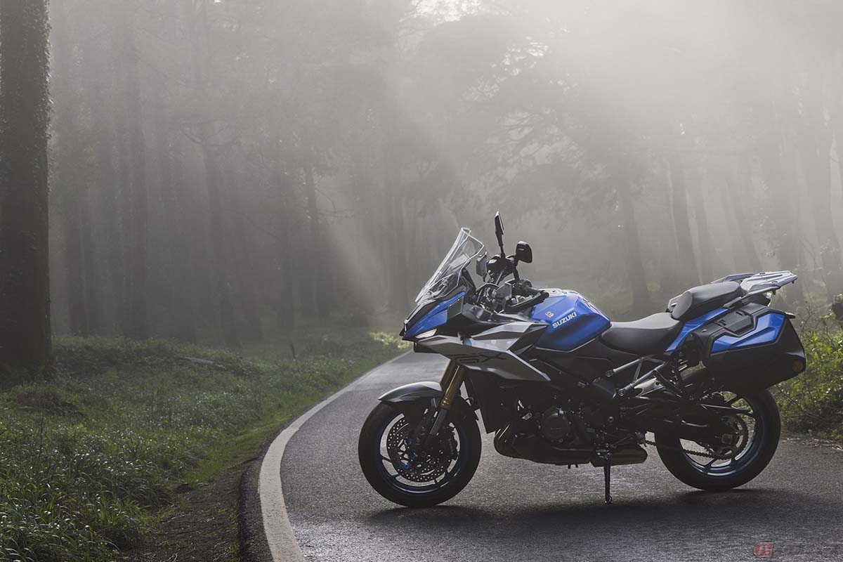 スズキ「GSX-S1000GX」