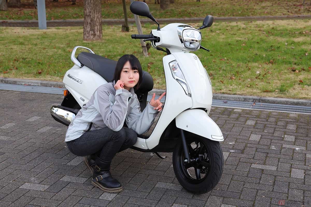 スズキ「アドレス125」パールミラージュホワイト