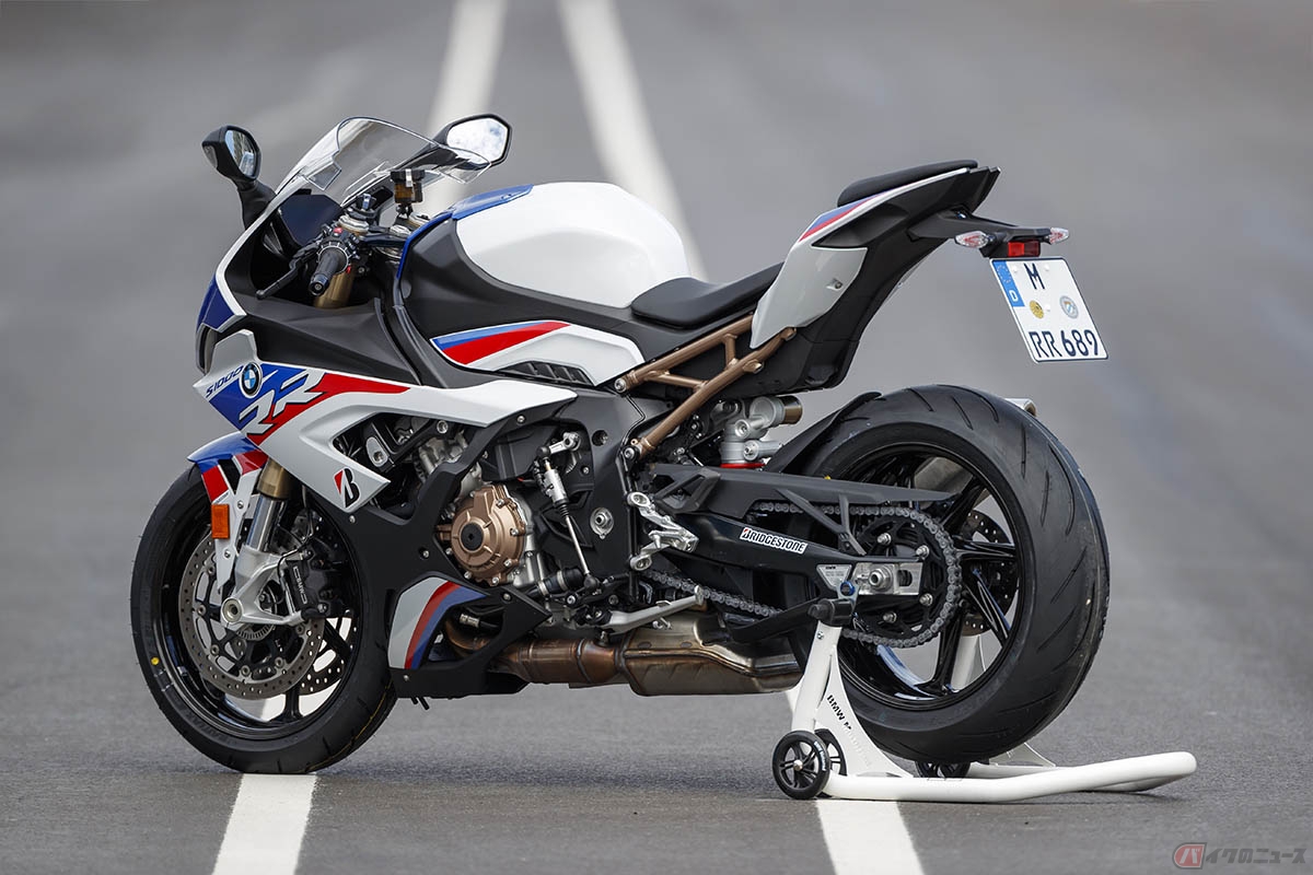 ブリヂストン「BATTLAX HYPERSPORT S22」の新車装着が決定したBMW新型「S1000 RR」