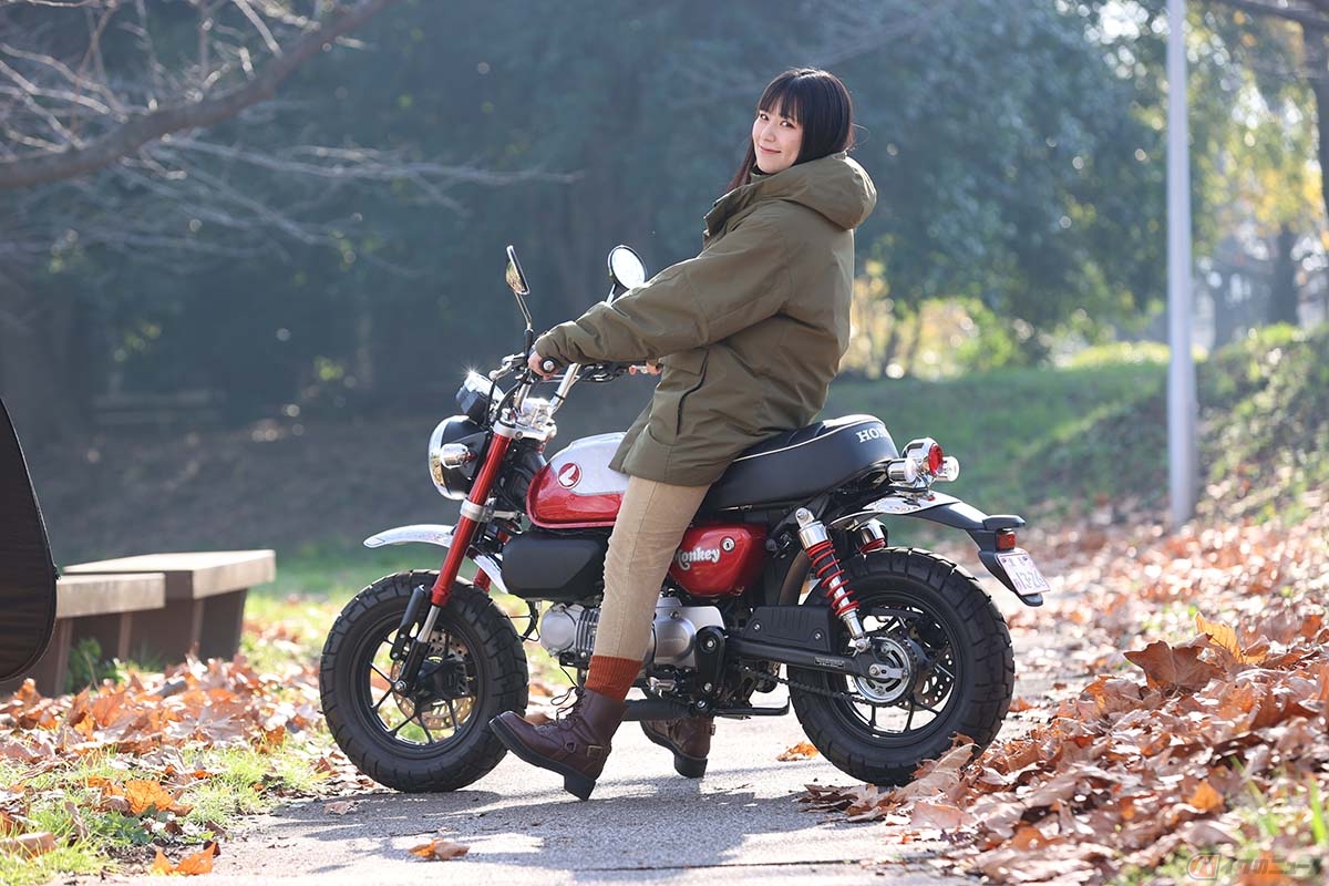 ホンダ「モンキー125」パールネビュラレッド