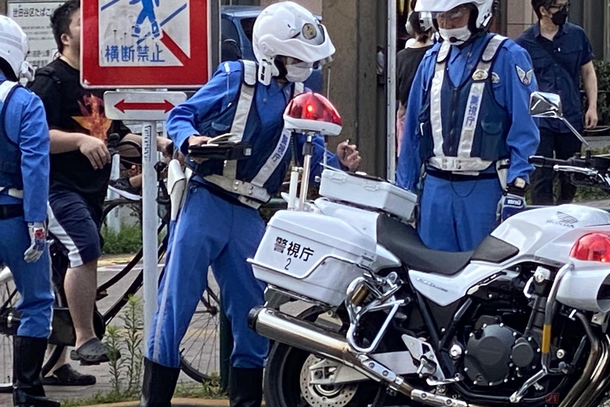 最高速度違反の取り締まり件数は年間99万2260件
