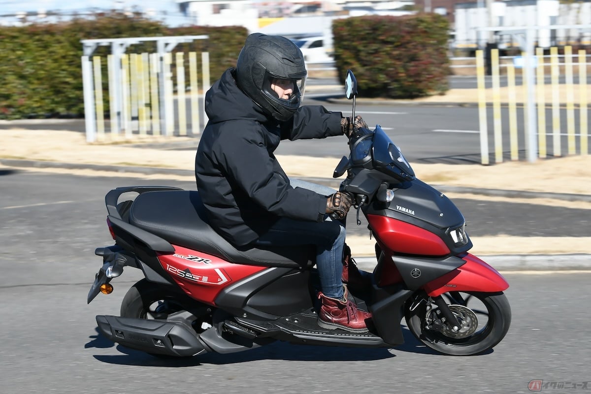 ヤマハ「シグナス125 RAY ZR HYBRID」