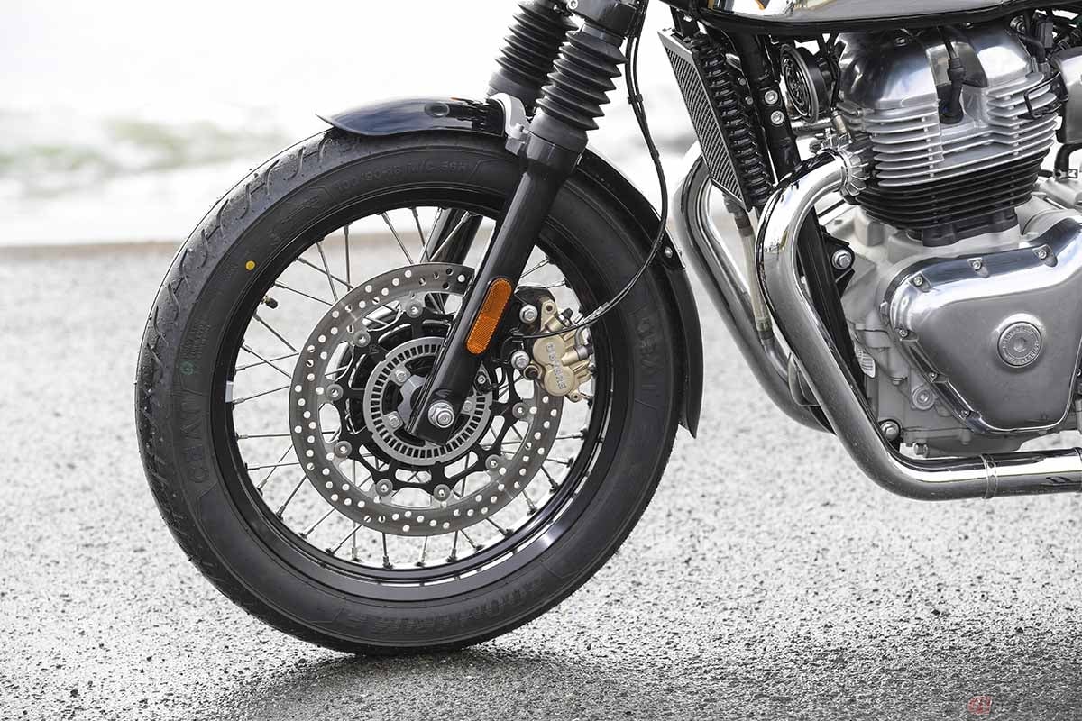 正立フォークが採用されたロイヤルエンフィールド「コンチネンタルGT650」