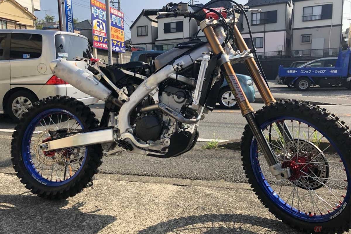 これは2019年に前後のサスペンションをコーティングしてもらった物。インナーチューブとインナーロッドはDLC&WPC加工してもらい、アウターチューブとリアサスのボディはカシマコートしてもらった。性能は置いといて、見た目がかっこいい