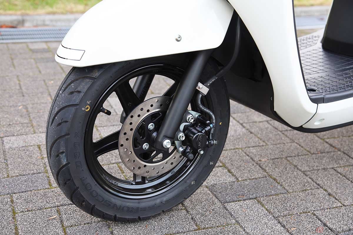 小型スクーターの純正装着タイヤは全てバイアスタイヤ