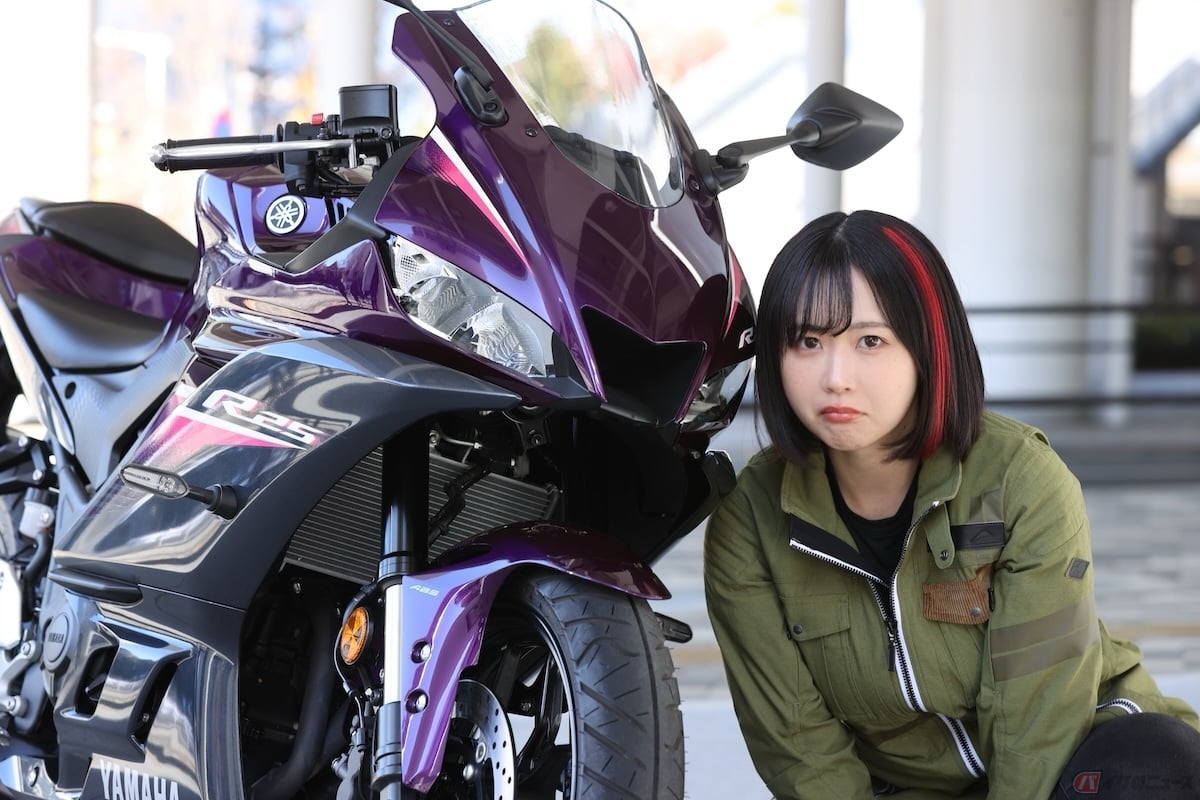 MotoGPマシンM1のようなフロントマスクで超カッコいい!