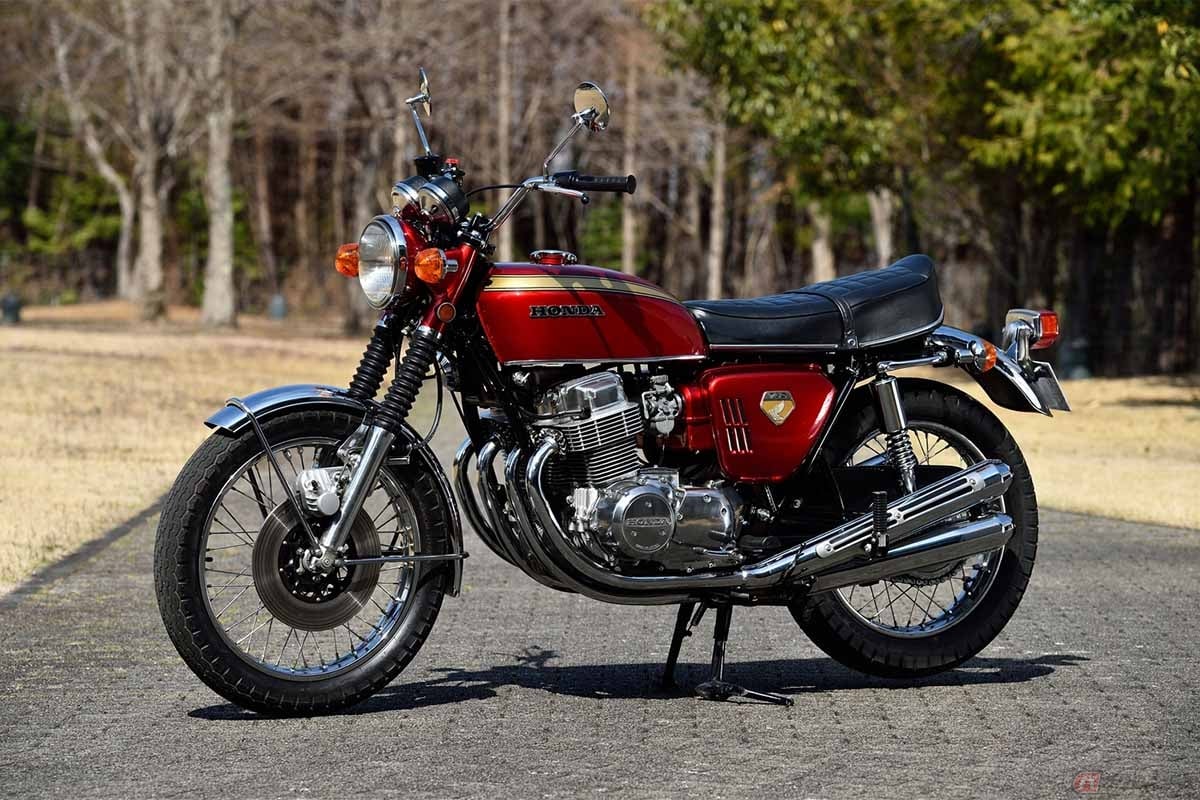 排気量750㏄のホンダ「dream CB750FOUR」