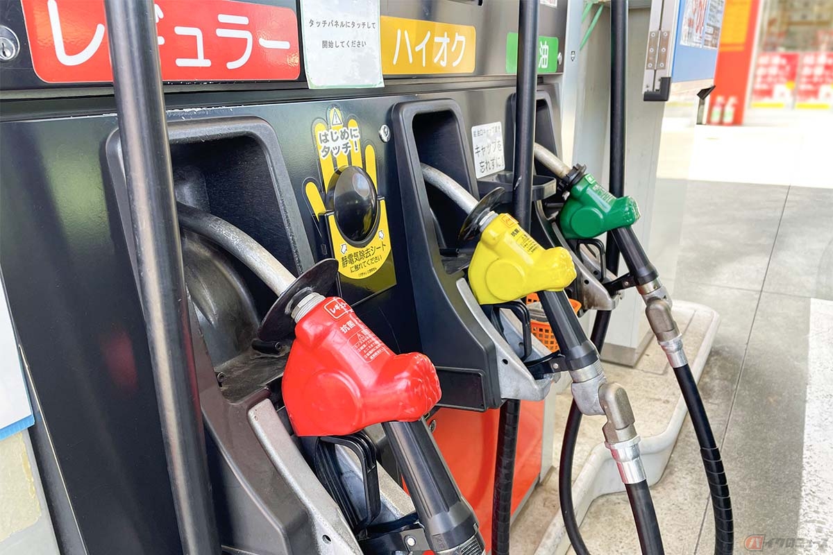 レギュラーガソリンはハイオクガソリンと比べて異常燃焼しやすく、ハイオク指定のバイクで使用してしまうと故障に繋がってしまうこともある