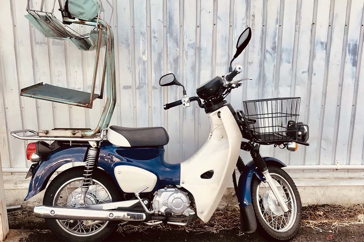 過去には出前用のホンダ「スーパーカブ」に左スロットルへの変更キットが供給されていた
