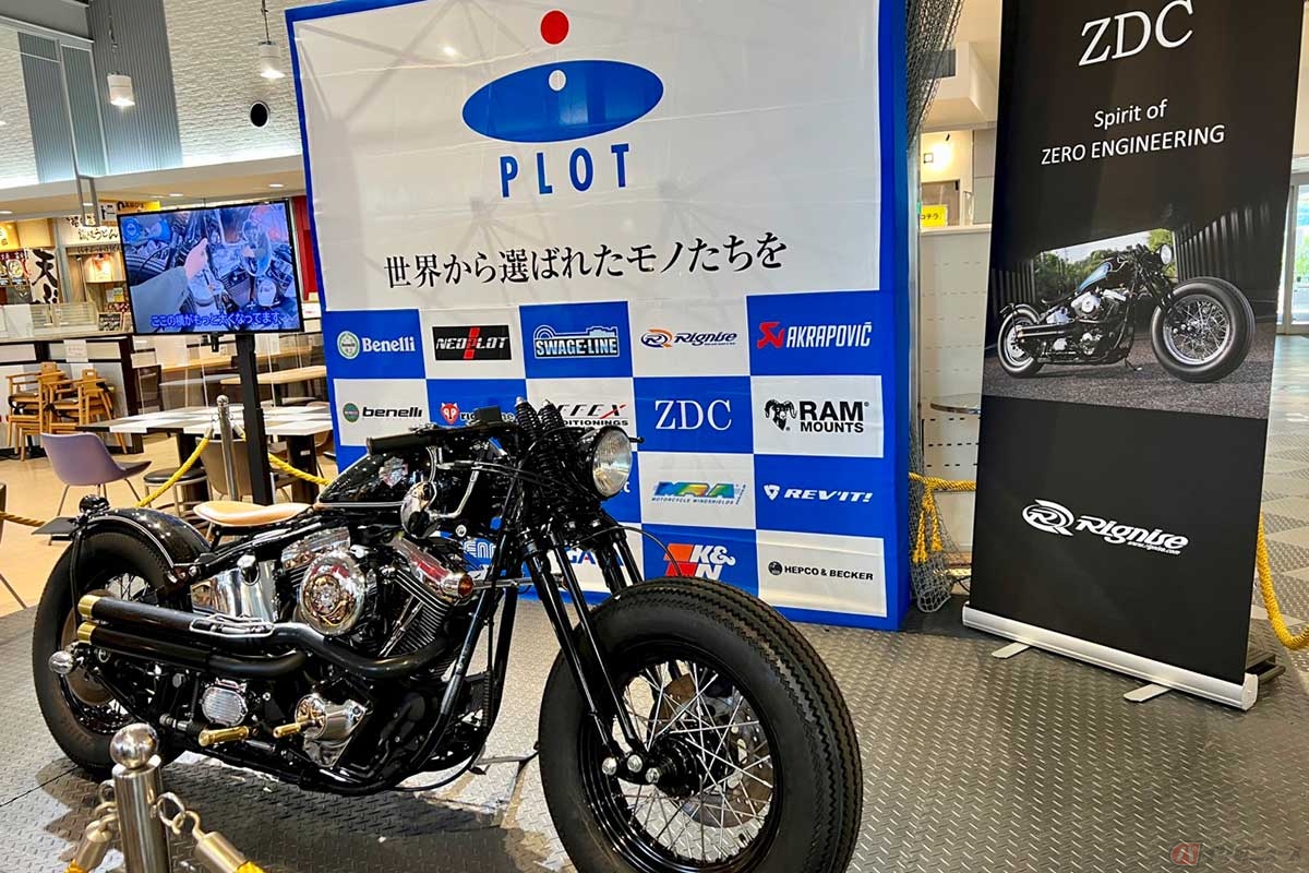施設内のショースペースには「ZERO ENGINEERING(ゼロ・エンジニアリング)」の車両が展示されていた