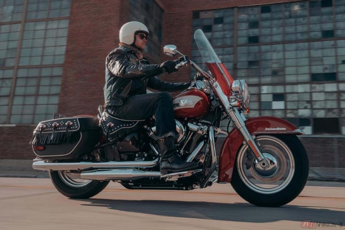 ハーレーダビッドソン「ハイドラグライド リバイバル」