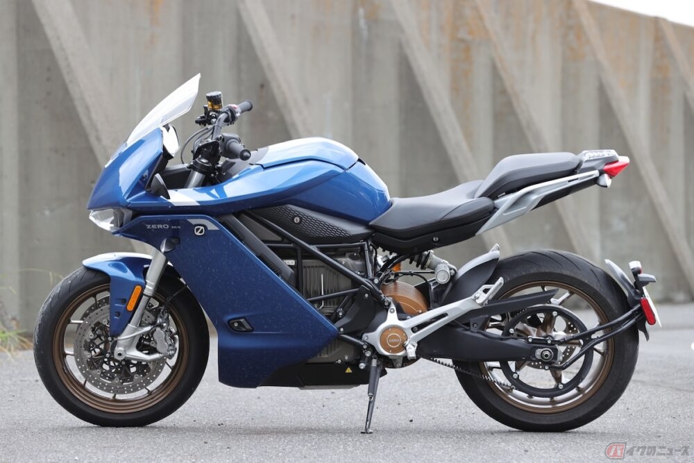 電動バイクは、現在シフトチェンジの仕組み（モード変更のみ）が組み込まれていない（写真：ZERO MOTORCYCLES SR/S）