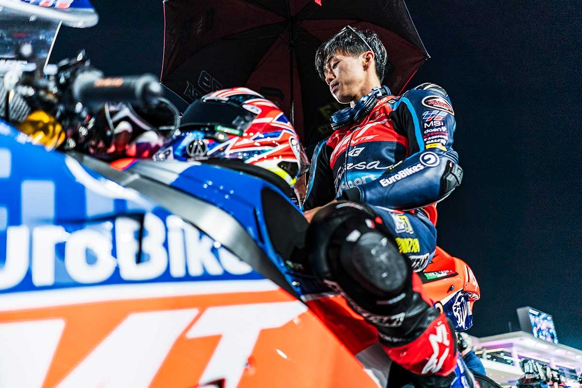 予選ではタイヤ選択が外れ、13番手となった小椋選手