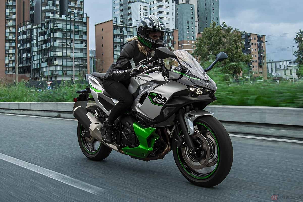 世界初のストロングハイブリッド二輪車カワサキ「Ninja 7 Hybrid」