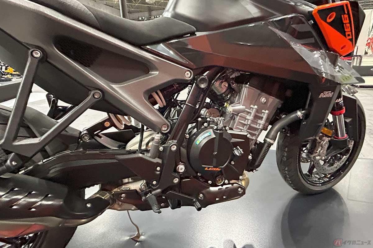 KTM「990 DUKE」(第40回 大阪モーターサイクルショー2024)