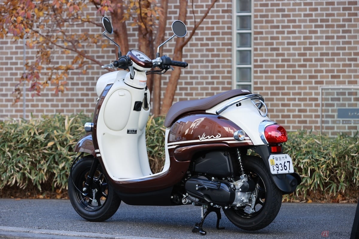 普通自動車免許を取得すると乗ることができるバイクは、法律上「原動機付自転車」のみ