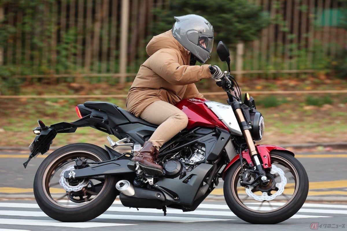 ホンダの原付二種スポーツモデル「CB125R」