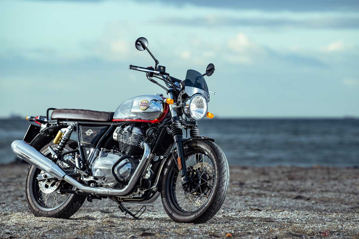 ロイヤルエンフィールド「INT650」（2023年型）※取材車両はアクセサリー装着車