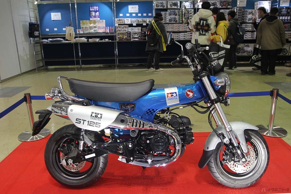 ホンダ「ダックス125」のCub HOUSE受注限定モデル「タミヤ・コラボ仕様」