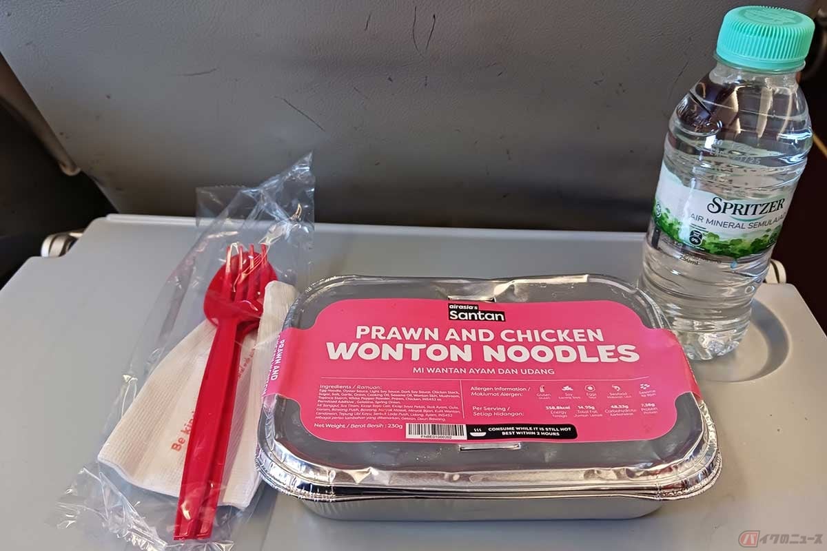 復路の食事セットも往路と同じ。シンプル・イズ・ザ・ベスト