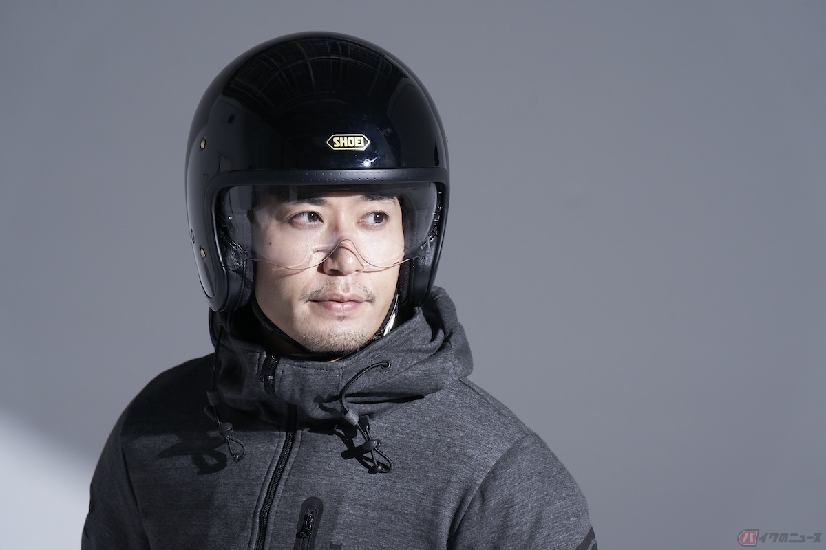 1986年には、50cc以下の原付バイクもヘルメット着用が義務化され、すべてのバイクがすべての道路でヘルメットを着用することになった