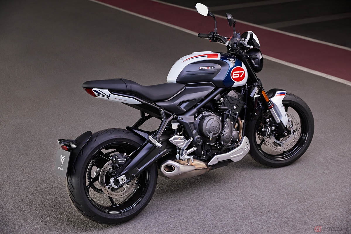 今期のみ限定販売されるトライアンフの特別仕様車「Trident Triple Tribute(トライデント トリプルトリビュート)」