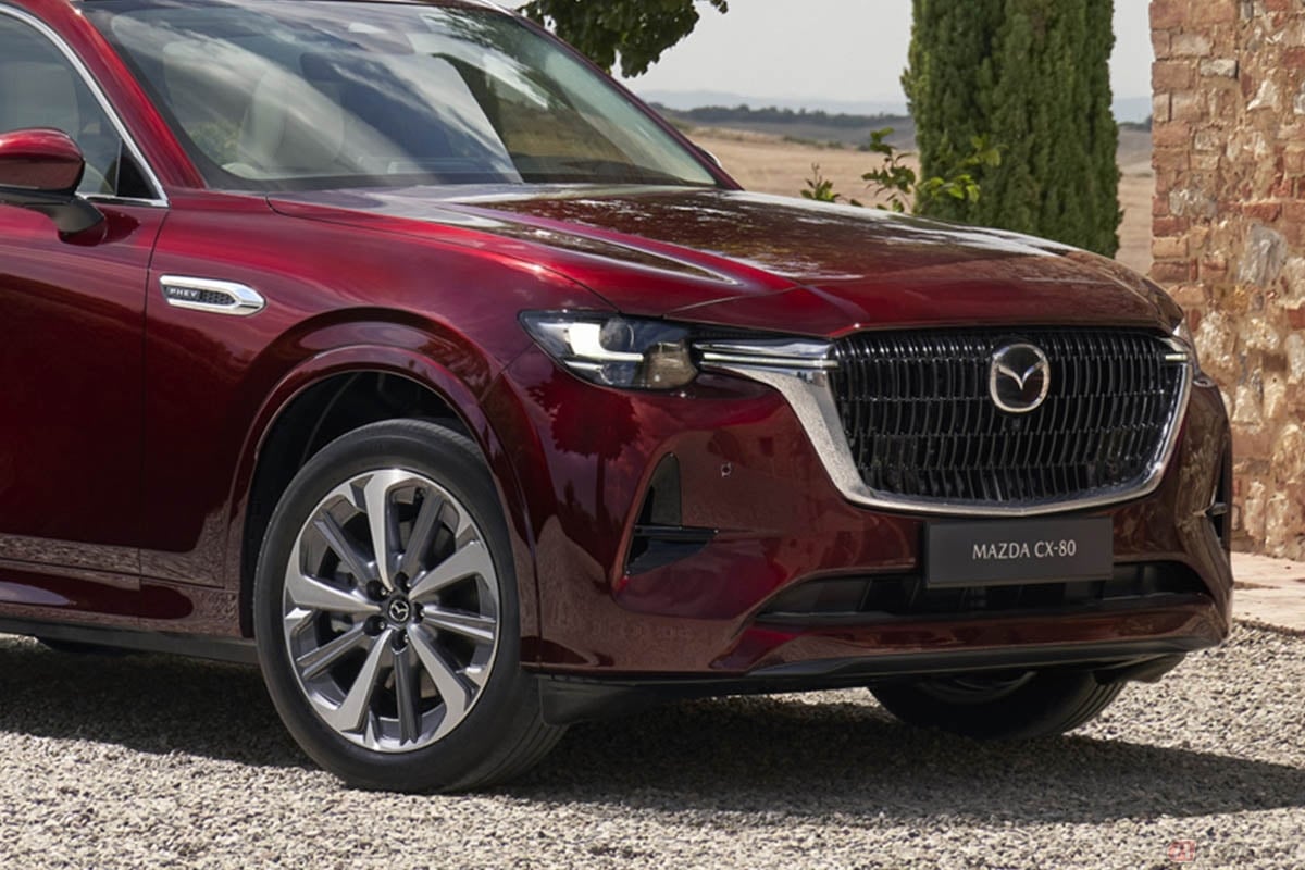 マツダが欧州で公開した新型クロスオーバーSUV「MAZDA CX-80」