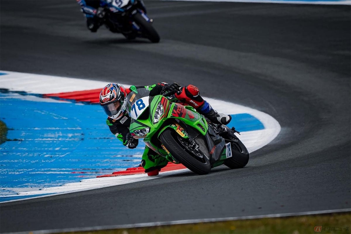 スーパースポーツ世界選手権第3戦オランダラウンドでTTサーキットアッセンを走る大久保光選手