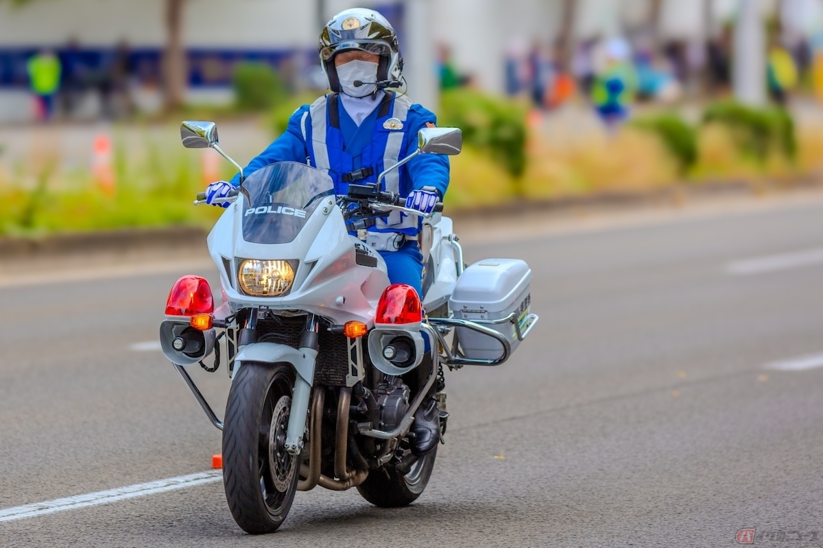 速度違反の車両を確実に取り締まることのできるよう、特例的に速度超過が許されている