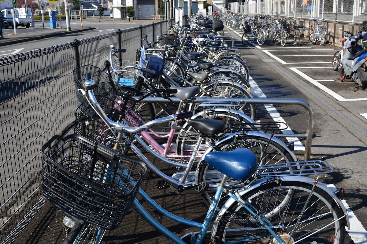 駐輪場において駐車が許可されているバイクは、50cc以下の排気量を持つ原付一種のみです(1部地域を除く)