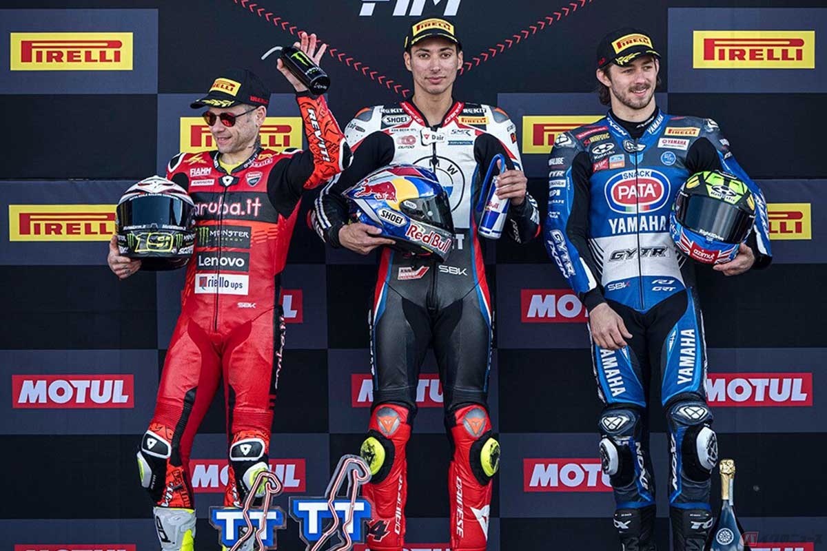 スーパーバイク世界選手権(SBK)2024年シーズン第3戦オランダ決勝レース2を制したトプラク・ラズガットリオグル選手(ROKiT BMW Motorrad WorldSBK Team)