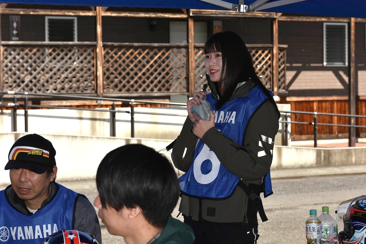 自己紹介は、バイク歴と普段乗っている愛車をはなしました
